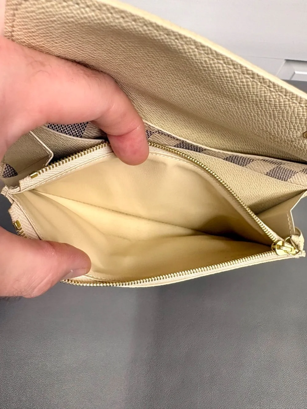 Louis Vuitton Damier Azur Canvas Zippy Organizer Wallet